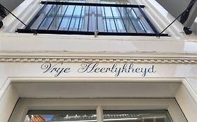 Vrye Heerlykheyd (Adults Only)